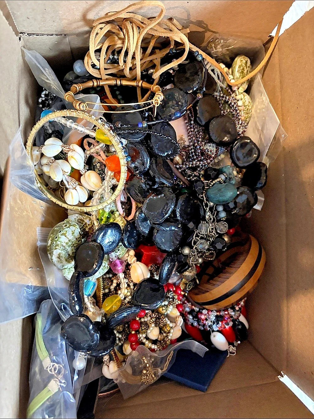 9.5 pounds mystery treasure Hunter Jewelry Lot Black & Gold wearable! Box #4